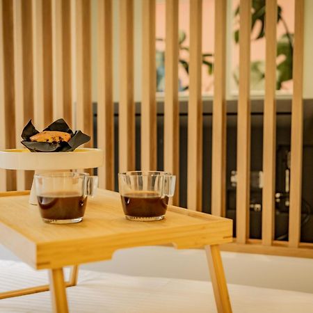 Urban Luxury Suites Солун Екстериор снимка