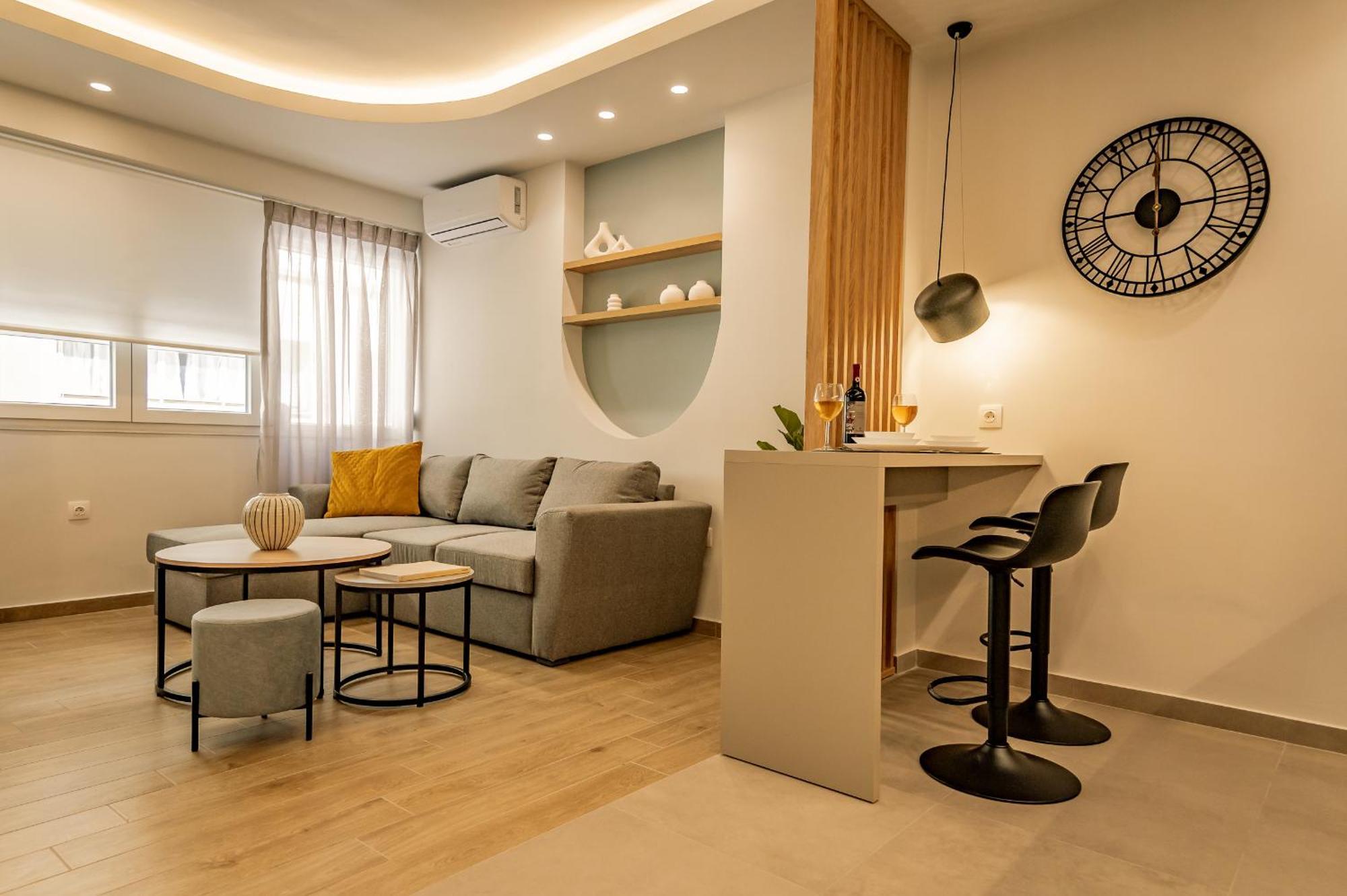 Urban Luxury Suites Солун Екстериор снимка