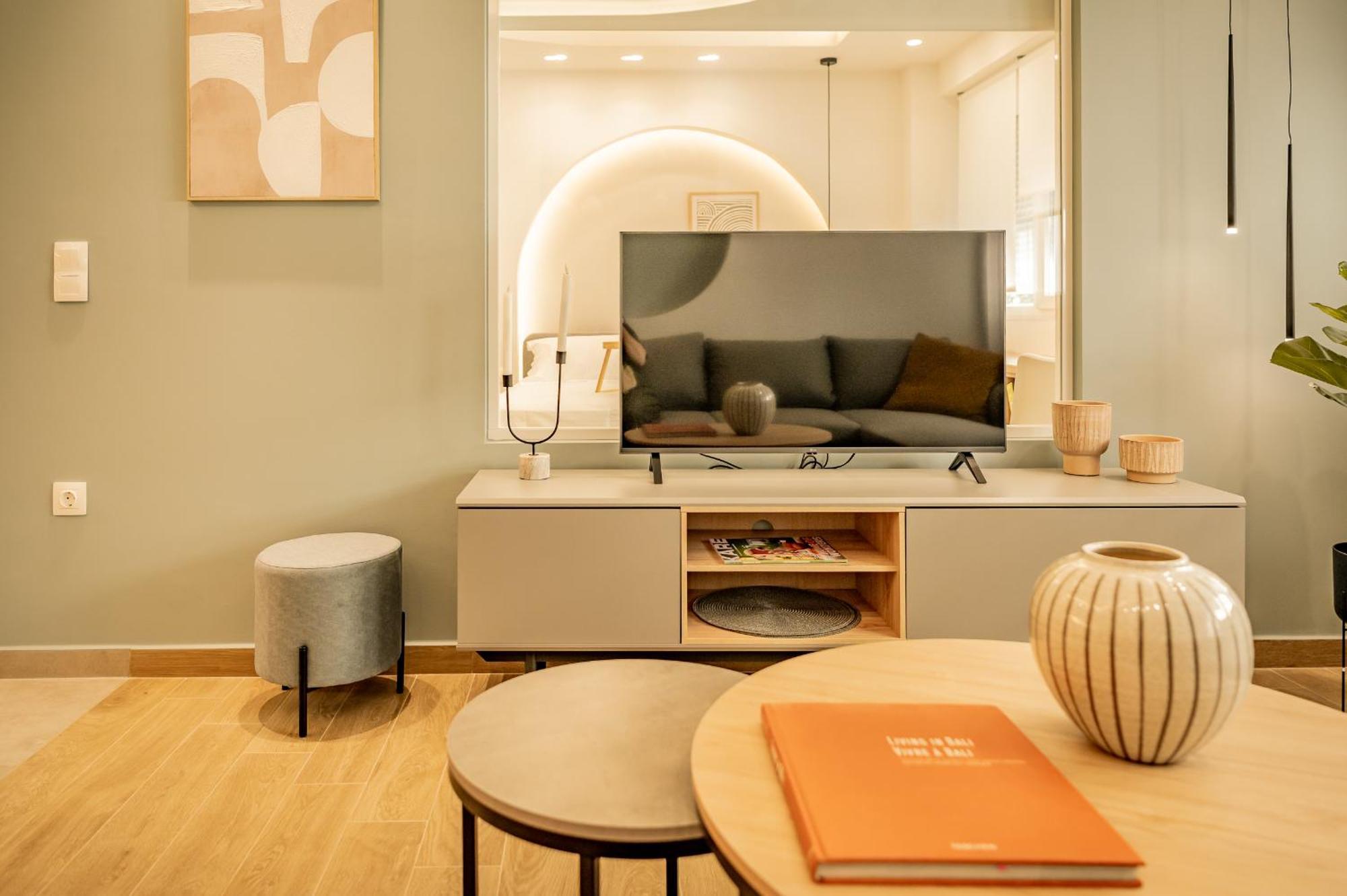 Urban Luxury Suites Солун Екстериор снимка