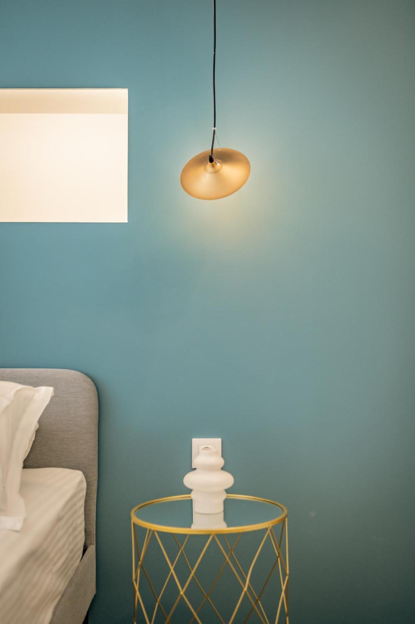 Urban Luxury Suites Солун Екстериор снимка