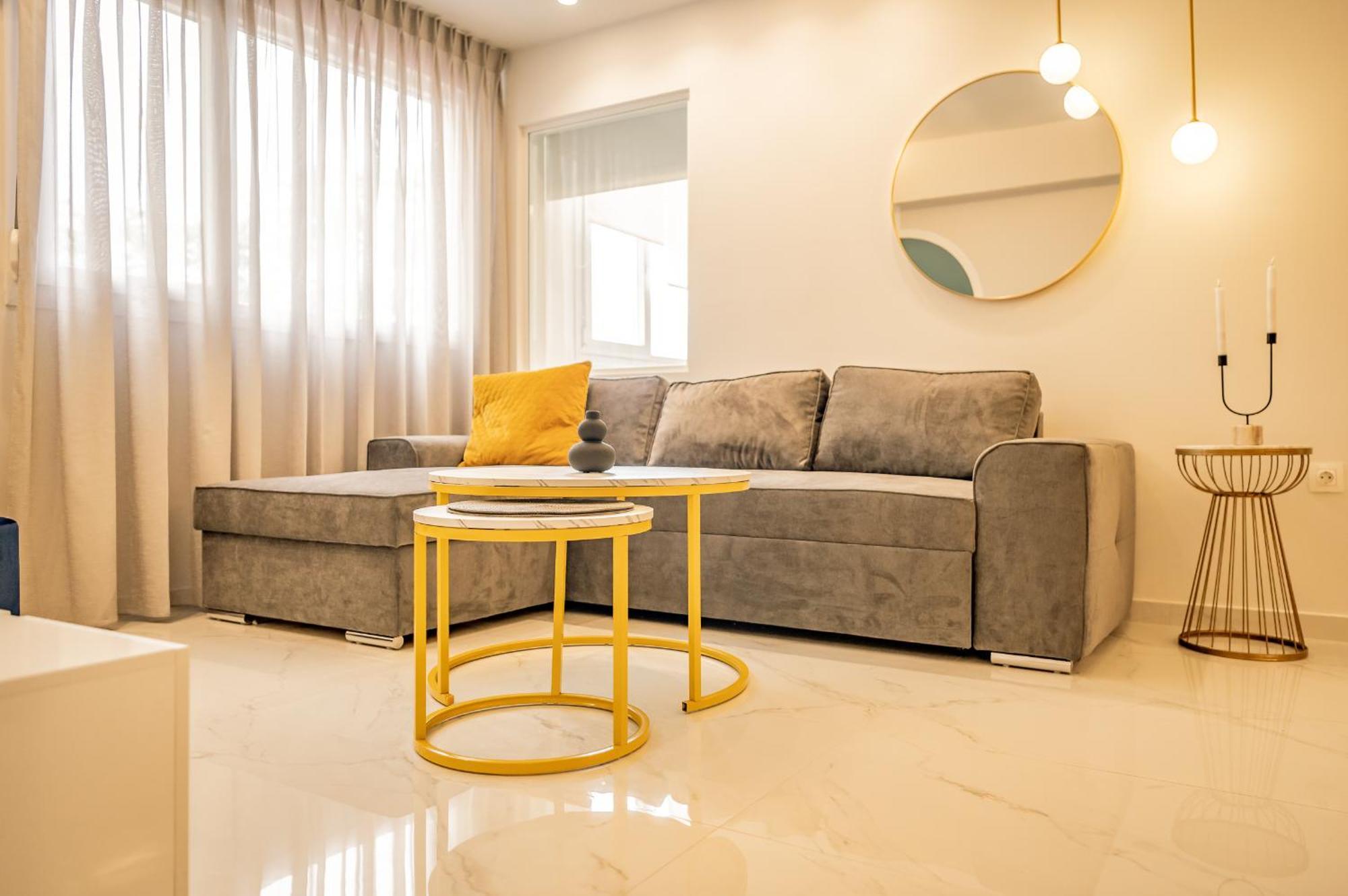 Urban Luxury Suites Солун Екстериор снимка